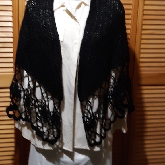 Crocheted Shawl with Individual Crocheted Rose lace edging